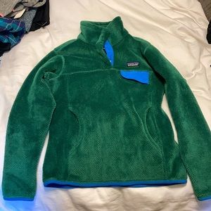 Patagonia pull over (female)